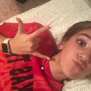 Meet your Posher, Eva